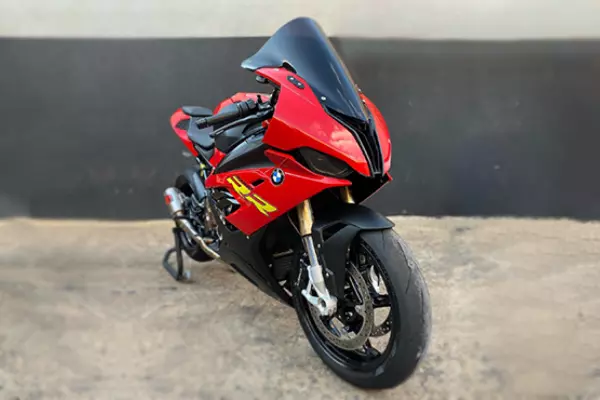 Serviço de estética automotiva para motos